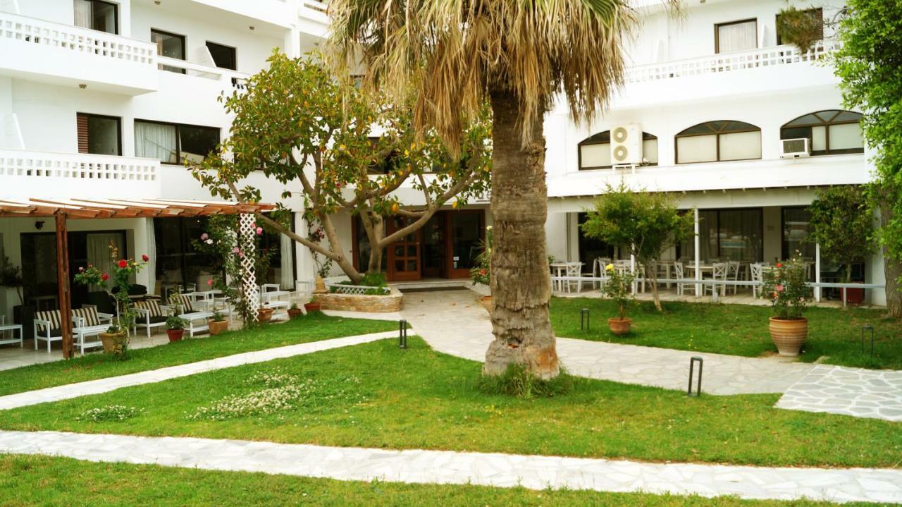 Aeolos Bay Tínos Buitenkant foto